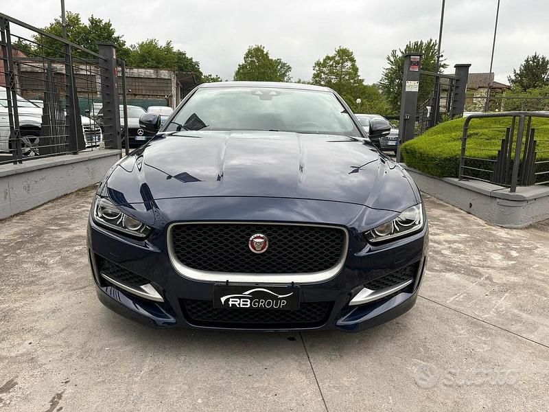 Usata Jaguar XE Portfolio 179 CV (131 kW) 2015 Nero Berlina