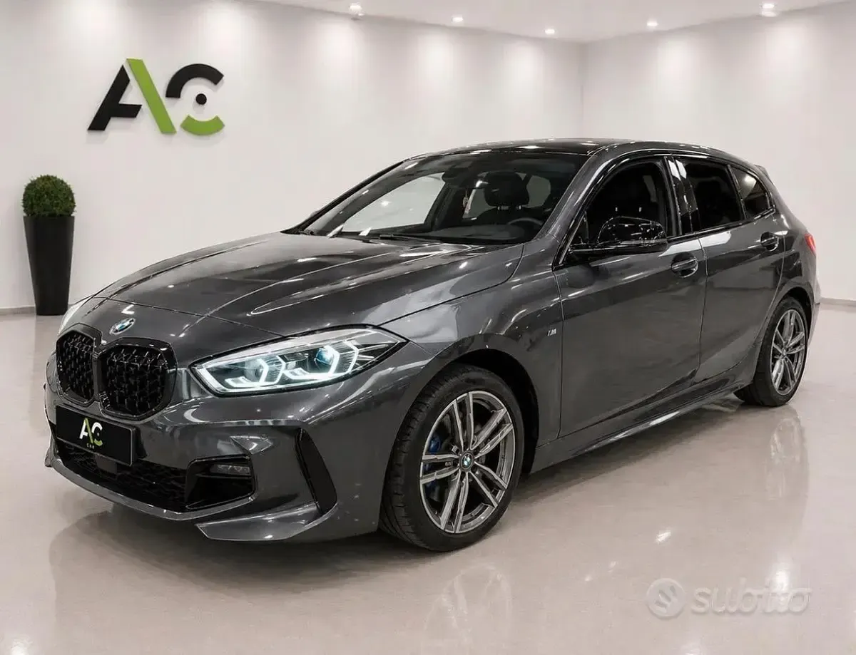 Usata BMW 116 M Sport 116 CV (85 kW) 2020 Grigio Utilitaria