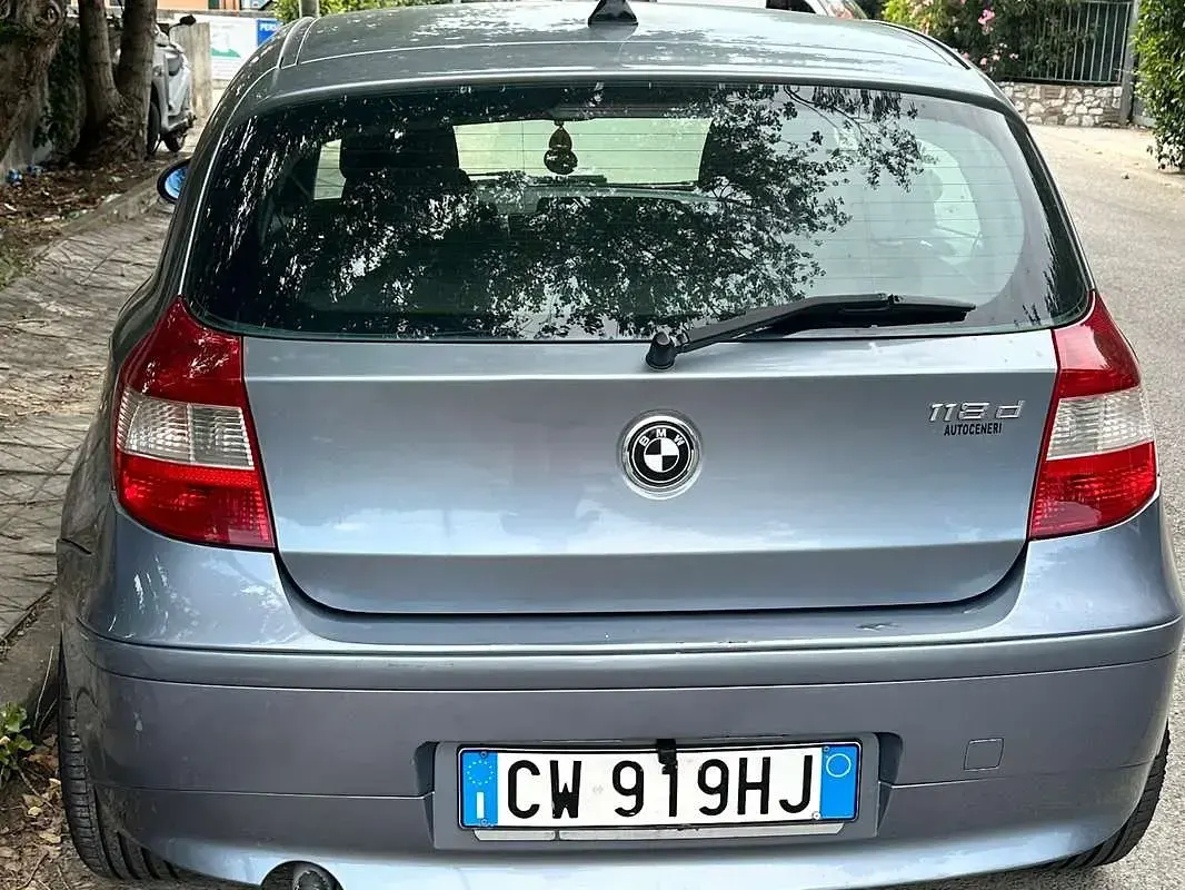 Usata BMW 118 122 CV (89 kW) 2005 Utilitaria