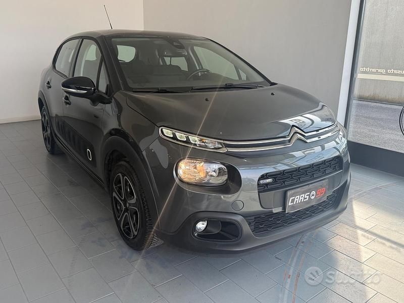 Używany Citroën C3 PureTech 82 KM (60 kW) 2017 Szary Sedan/Limuzyna