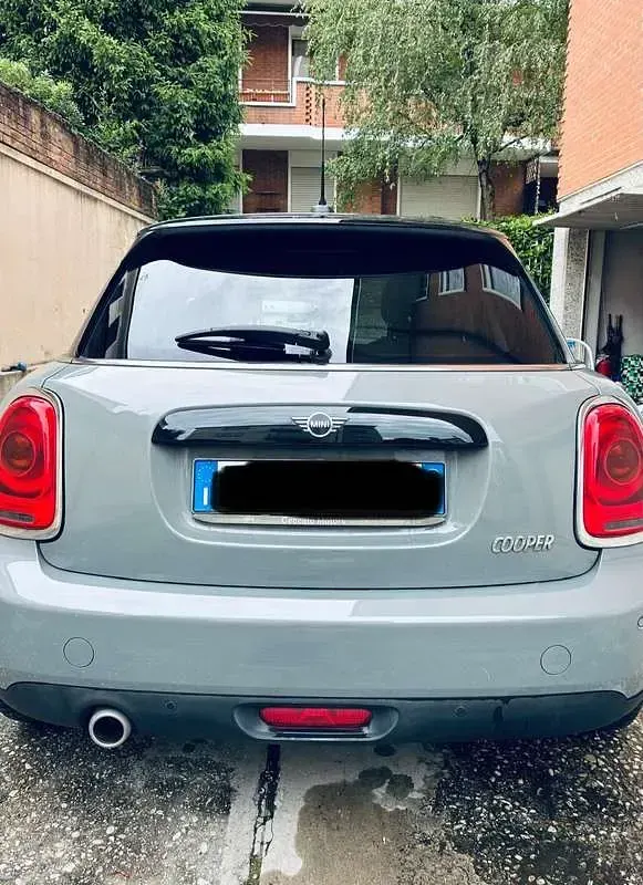 Begagnad Mini Cooper 136 HK (100 kW) 2020 Grå Halvkombi