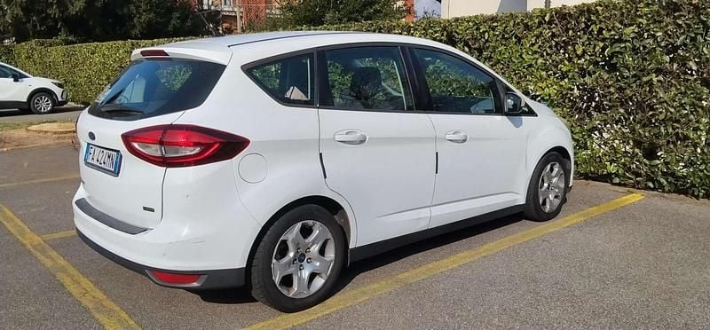 Usata Ford C-MAX Ambiente 101 CV (74 kW) 2015 Bianco Monovolume