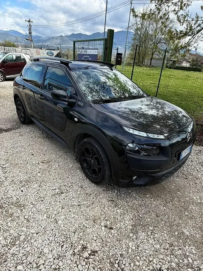 Usata Citroën C4 Cactus PureTech 82 CV (60 kW) 2015 Nero Utilitaria