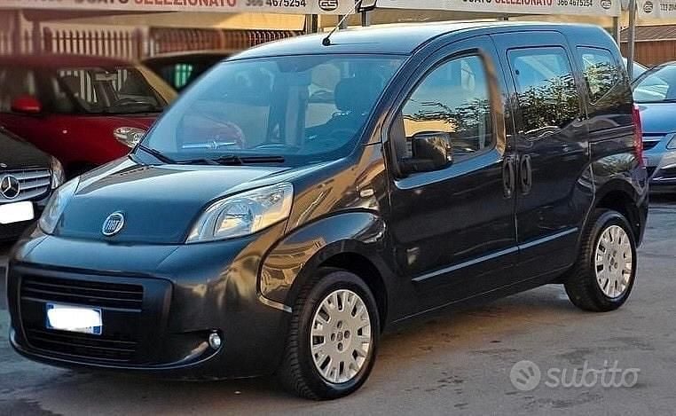 Usata Fiat Qubo Trekking 73 CV (53 kW) 2011 Nero Monovolume