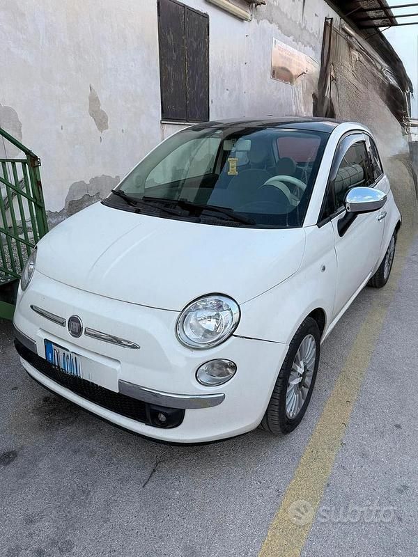 Usata Fiat 500 Lounge 75 CV (55 kW) 2007 Bianco Utilitaria
