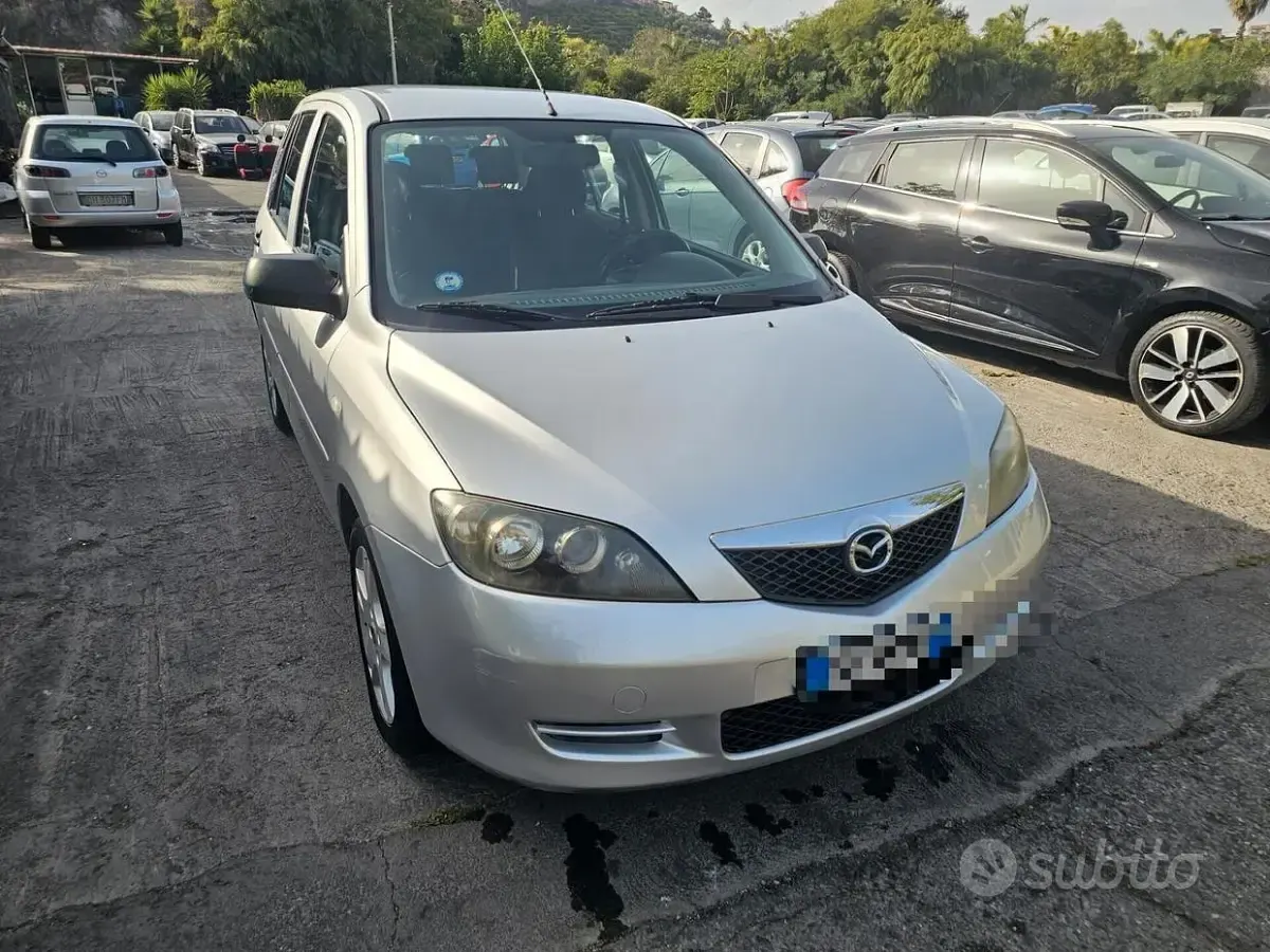 Usata Mazda 2 Style 68 CV (50 kW) 2007 Utilitaria