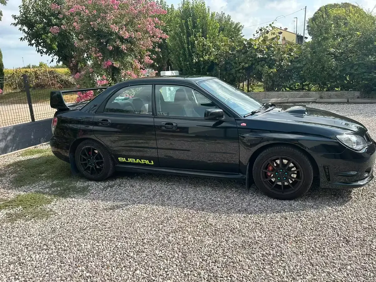 Usata Subaru Impreza 160 CV (117 kW) 2006 Nero Utilitaria