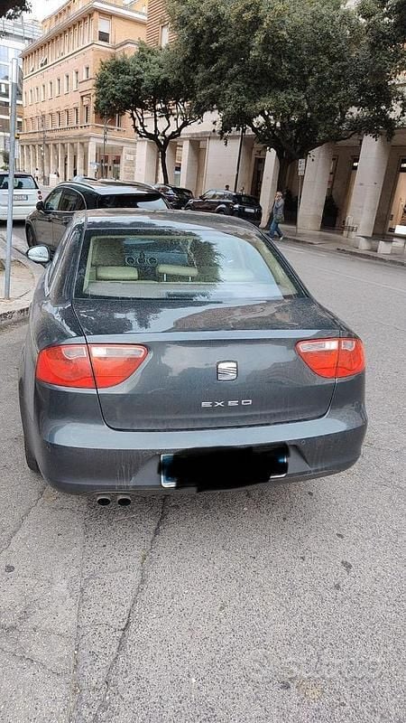 Usata Seat Exeo 143 CV (105 kW) 2009 Grigio Berlina