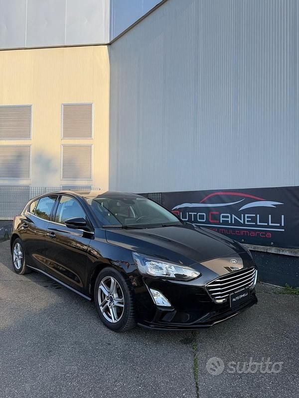 Usata Ford Focus 120 CV (88 kW) 2020 Grigio Berlina