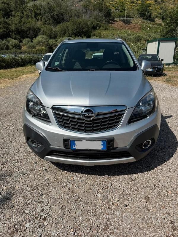 Grigio Usata 2015 Opel Mokka Cosmo SUV | 10.500 € (Cara) - Immagine 1/4