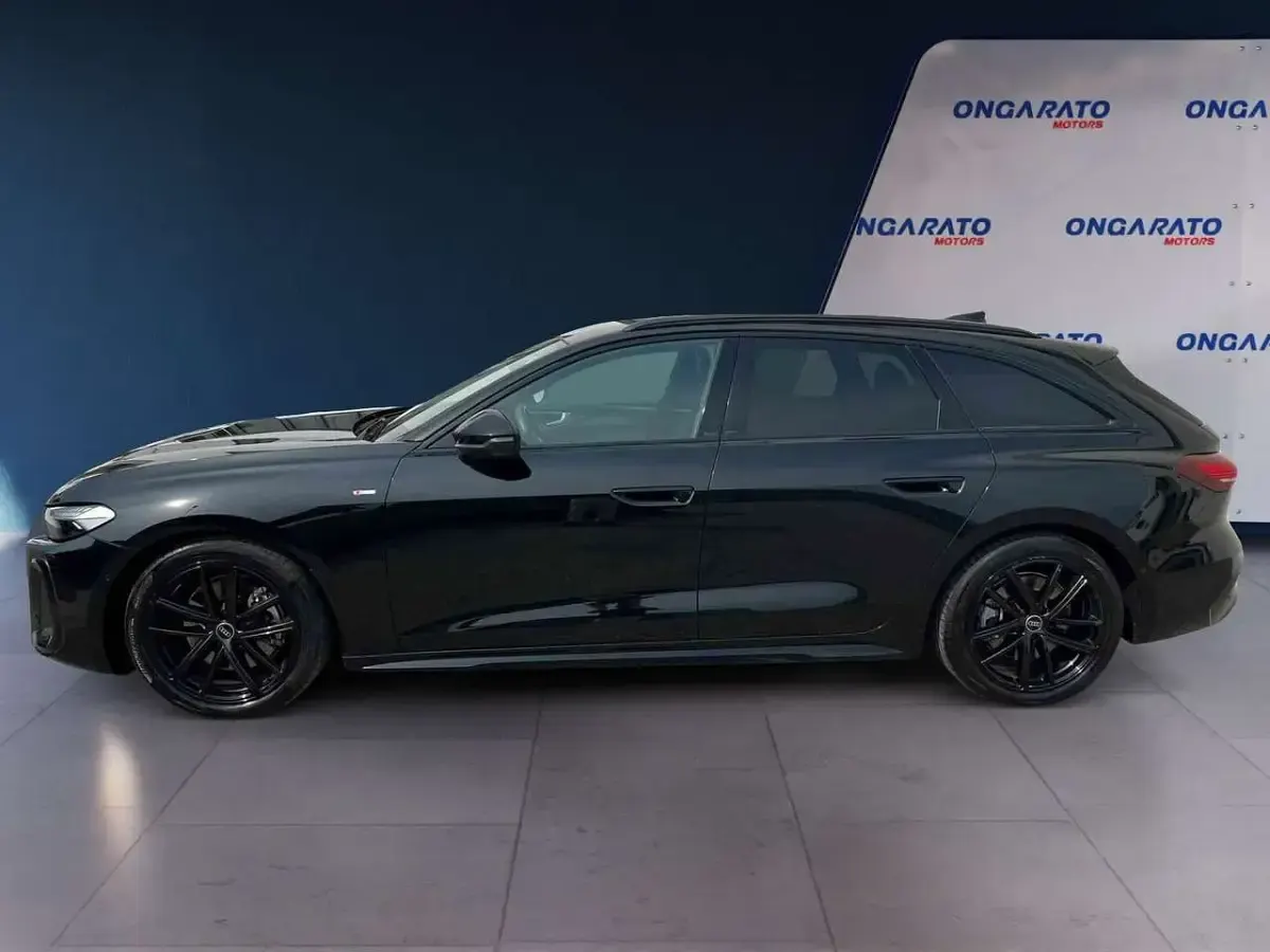 Usata Audi A5 S-Line 204 CV (150 kW) 2025 Nero Station wagon