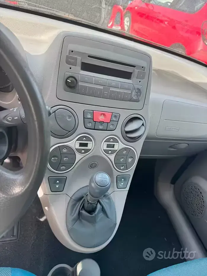 Usata Fiat Panda Dynamic 60 CV (44 kW) 2005 Bluazzurro Utilitaria