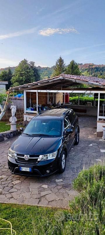 Usata Fiat Freemont Urban 140 CV (102 kW) 2013 Nero SUV