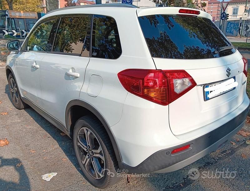 Usata Suzuki Vitara 120 CV (88 kW) 2016 Bianco SUV