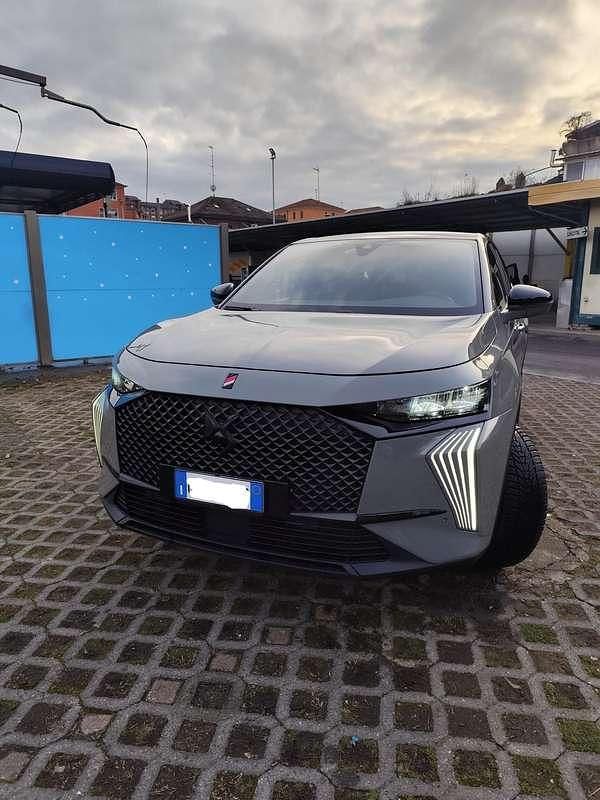 Usata DS Automobiles DS7 Crossback Performance 131 CV (96 kW) 2023 Grigio SUV