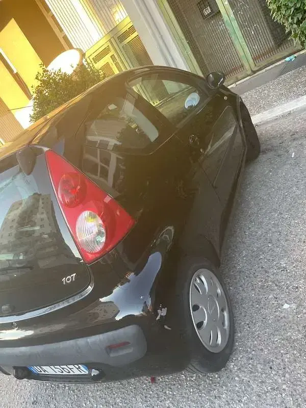 Usata Peugeot 107 68 CV (50 kW) 2006 Nero Utilitaria