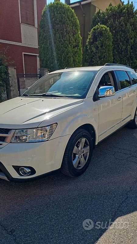 Usata Fiat Freemont 170 CV (125 kW) 2011 Bianco SUV