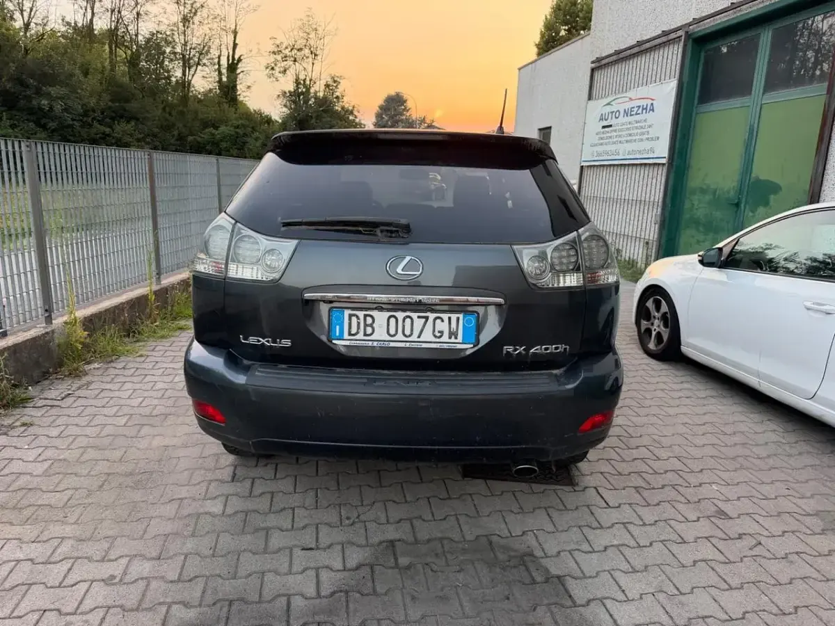 Usata Lexus RX400h Ambassador 210 CV (154 kW) 2006 Blu SUV