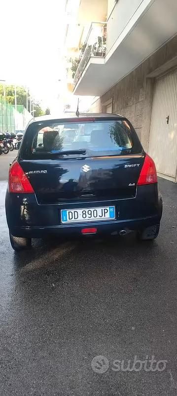 Usata Suzuki Swift GL 90 CV (66 kW) 2006 Nero Utilitaria
