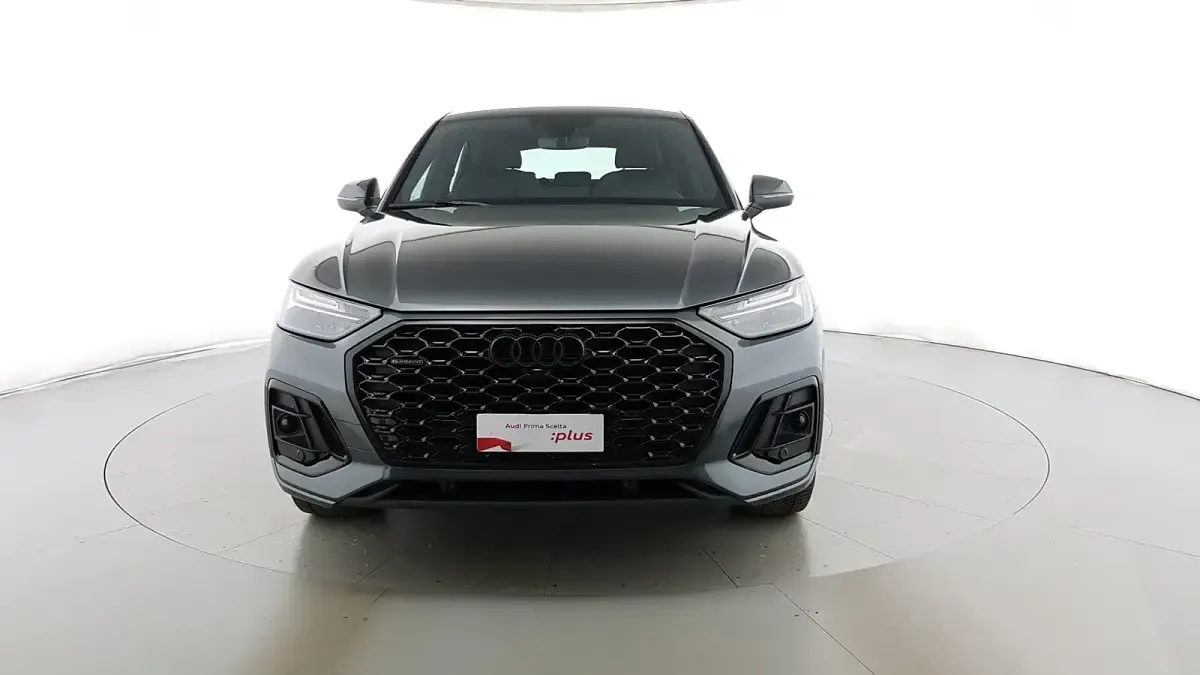 Usata Audi Q5 Sportback S-line plus 204 CV (150 kW) 2023 Grigio daytona SUV