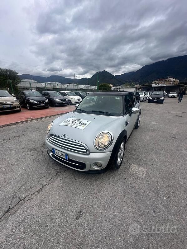 Usata Mini Cooper D 111 CV (81 kW) 2011 Grigio Utilitaria