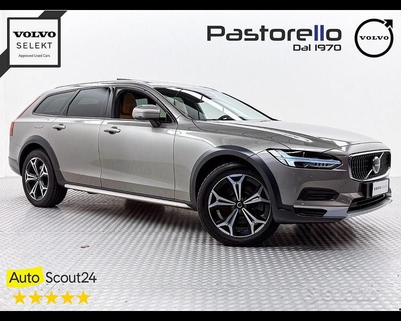 Pebble grey Usata 2022 Volvo V90 CC Business Edition Station wagon | 34.800 € (Cara) - Immagine 1/4