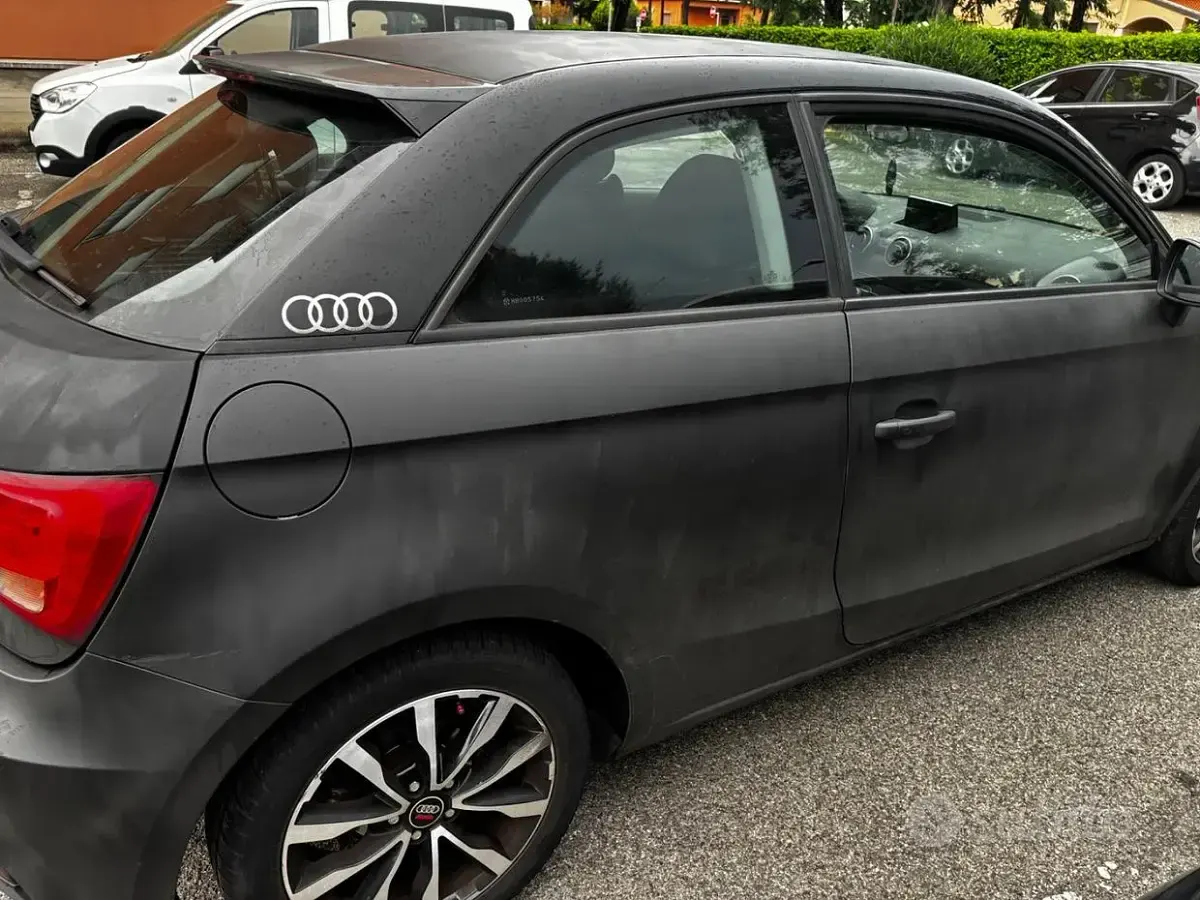 Usata Audi A1 82 CV (60 kW) 2016 Nero Utilitaria