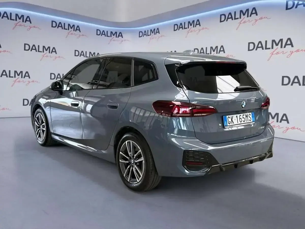 Usata BMW 218 Active Tourer M Sport 150 CV (110 kW) 2022 Grigio Monovolume