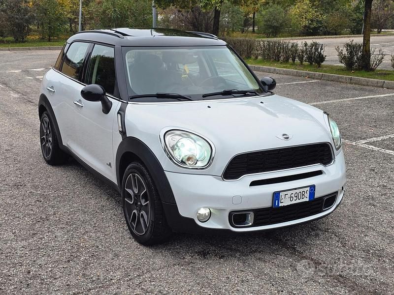 Usata Mini Cooper S Countryman 184 CV (135 kW) 2010 Bianco SUV