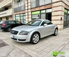 Usata Audi TT 180 CV (132 kW) 1999 Argento metallizzato Coupé