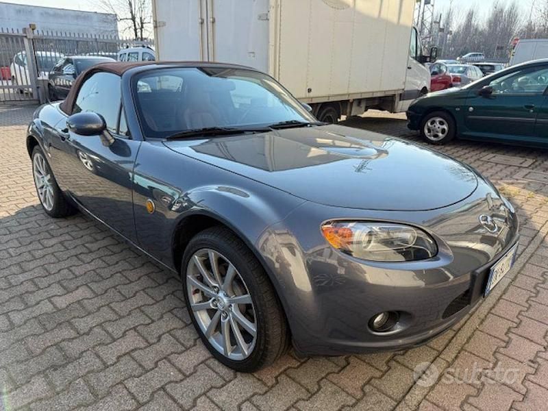 Usata Mazda MX5 160 CV (117 kW) 2007 Grigio Cabrio