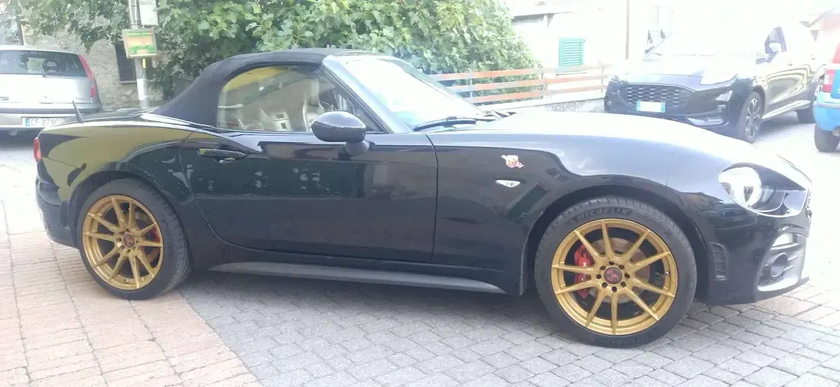 Usata Abarth 124 Spider 170 CV (125 kW) 2016 Nero Cabrio