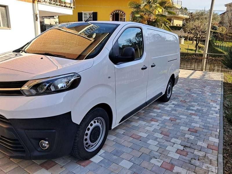 Usata Toyota Proace Comfort 122 CV (89 kW) 2020 Bianco Monovolume