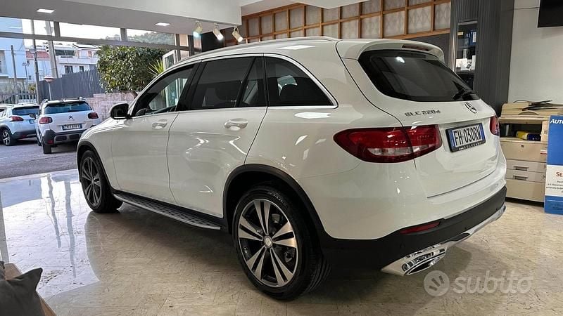 Usata Mercedes GLC220 Exclusive 169 CV (124 kW) 2017 Bianco Station wagon