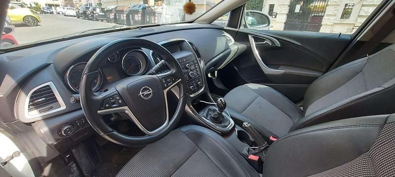 Usata Opel Astra Cosmo 110 CV (80 kW) 2013 Bianco Station wagon