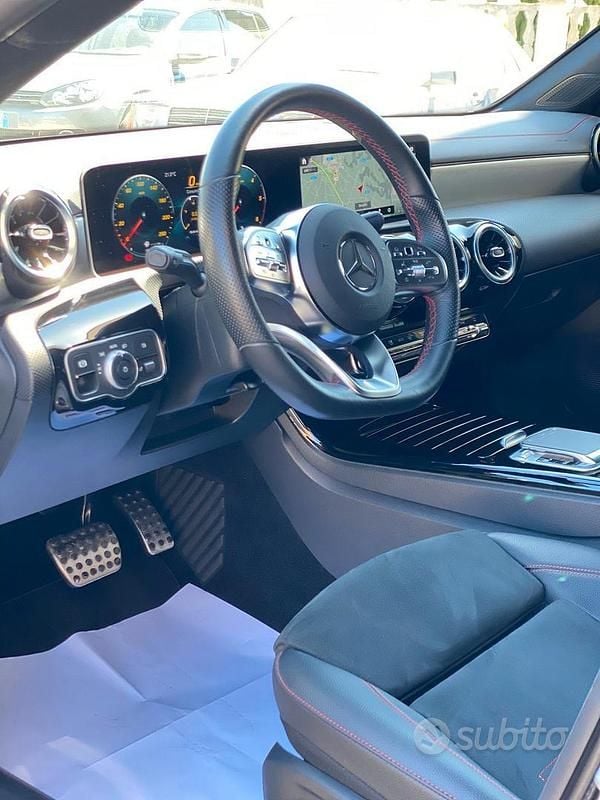 Usata Mercedes CLA180 116 CV (85 kW) 2020 Grigio Berlina