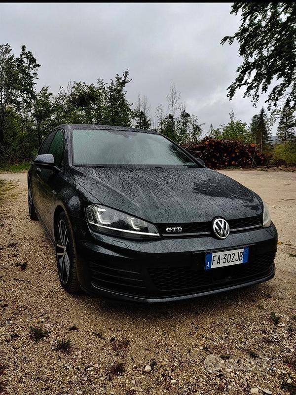 Usata VW Golf VII GTD 184 CV (135 kW) 2014 Grigio Utilitaria
