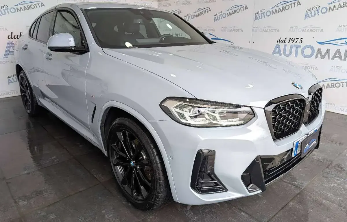 Usata BMW X4 M Sport 190 CV (139 kW) 2023 Brooklyn grey SUV