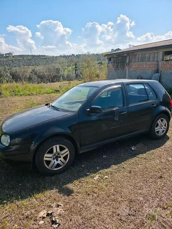 Usata VW Golf IV 115 CV (84 kW) 2000 Nero Berlina