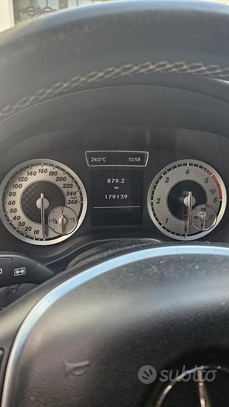 Usata Mercedes A180 109 CV (80 kW) 2013 Grigio Berlina