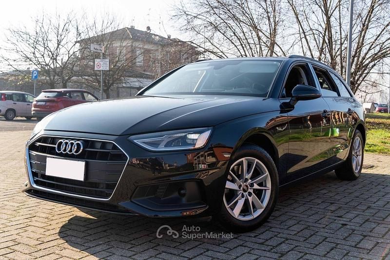 Usata Audi A4 Comfort 163 CV (119 kW) 2024 Nero Station wagon