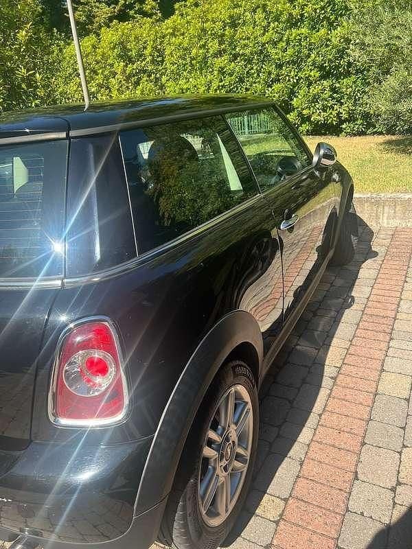 Usata Mini ONE 75 CV (55 kW) 2011 Nero Utilitaria