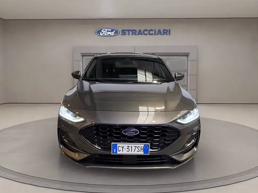 Usata Ford Focus ST-Line 125 CV (91 kW) 2025 Grigio metallizzato Berlina
