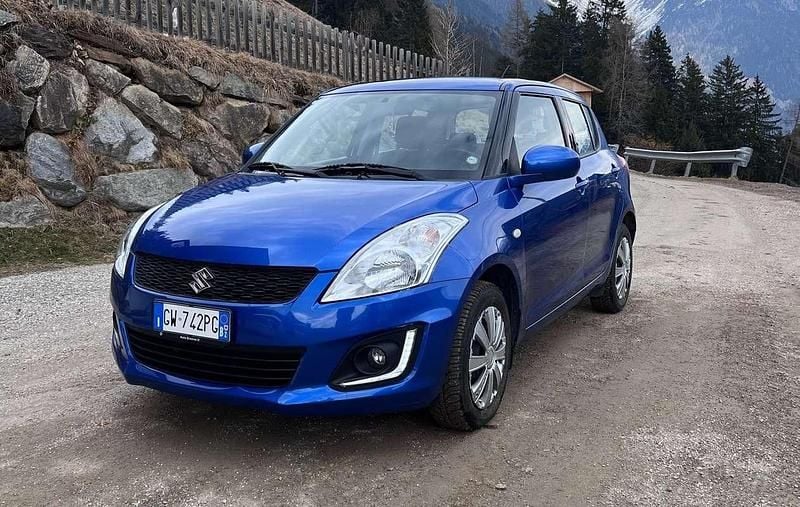 Usata Suzuki Swift 90 CV (66 kW) 2016 Blu/azzurro Utilitaria
