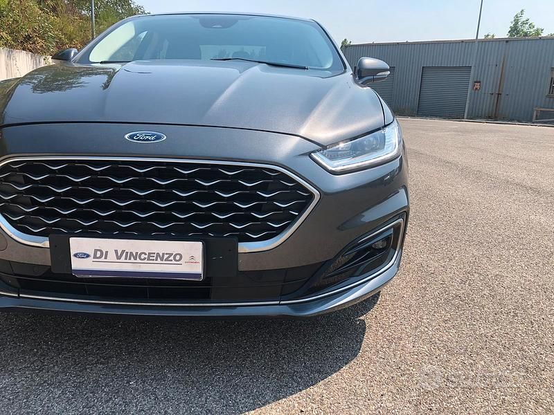 Usata Ford Mondeo Vignale 141 CV (103 kW) 2019 Grigio Berlina
