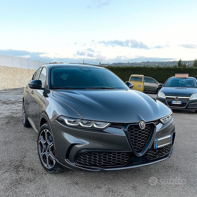 Usata Alfa Romeo Tonale Sprint 130 CV (95 kW) 2024 Grigio SUV