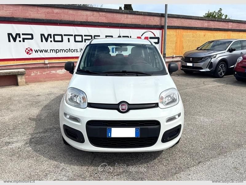 Usata Fiat Panda Easy 69 CV (50 kW) 2015 Bianco Utilitaria