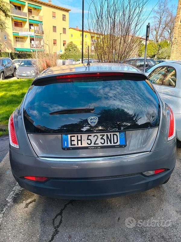 Usata Lancia Delta 2011 Utilitaria