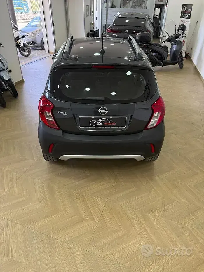 Usata Opel Karl Rocks 73 CV (53 kW) 2018 Grigio Utilitaria