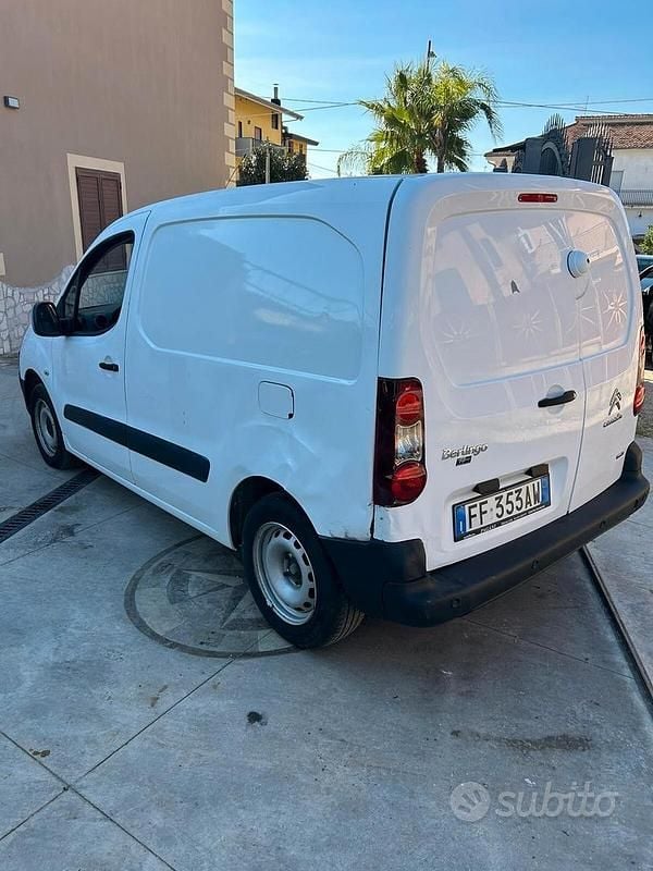 Usata Citroën Berlingo XTR 99 CV (72 kW) 2016 Bianco Monovolume
